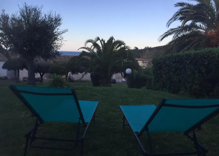 Mini Playa Del Oro * פאבונה